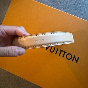 Louis Vuitton handle strap